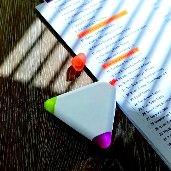 Triangular highlighter Triangulo