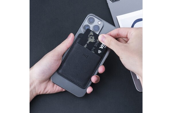 3198 | Xoopar Iné Mini NFC Wallet Recycled Leather
