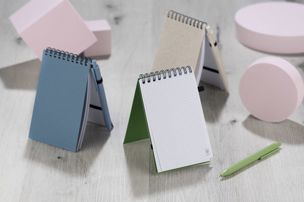 Notebook with pen TRESA A6 - green