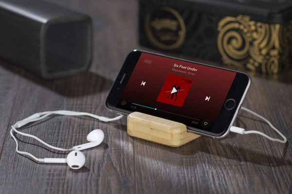 Bamboo phone holder TILE