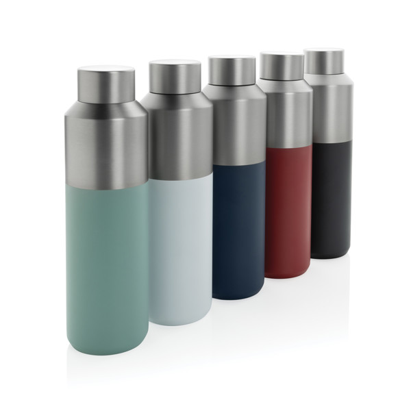 Bouteille d'eau 600ml en acier recyclé certifiée RCS Fluid - Bleu Marine