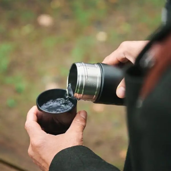 Garrafa Dopper Black isolada 580 ml