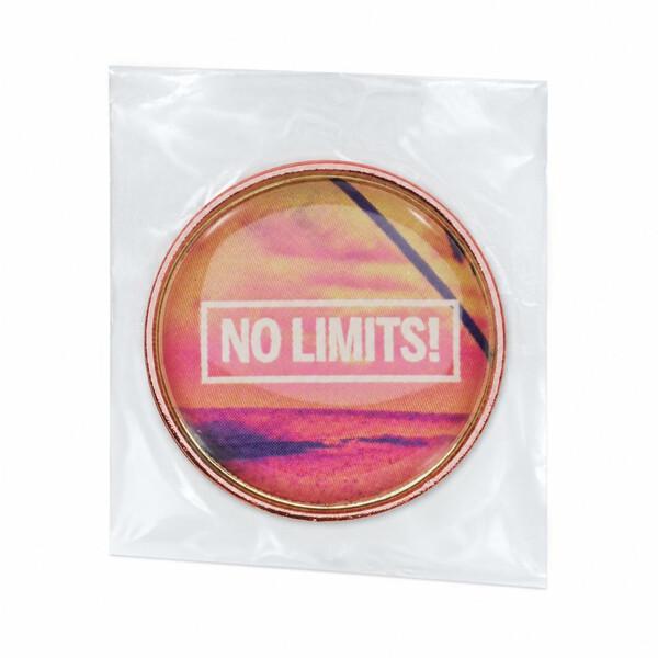 Round metal lapel pin with doming - Copper