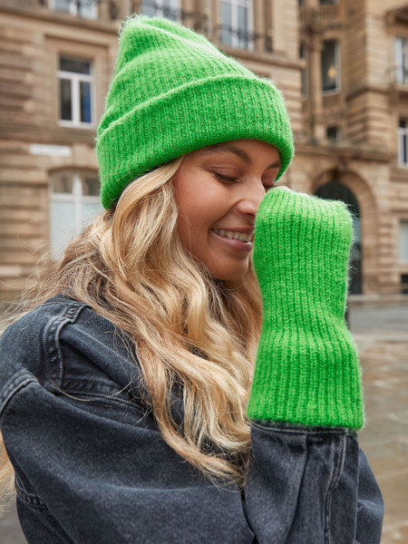 Colour Pop Hand Warmers - Black