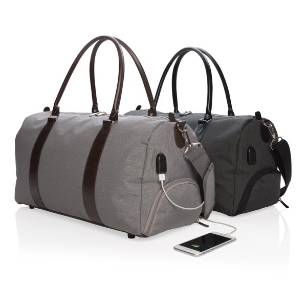 Weekend bag with USB A output - Grey