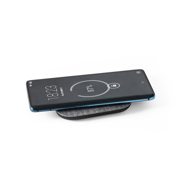 PS - RENEWAL CHARGER. 100% rPET wireless charger