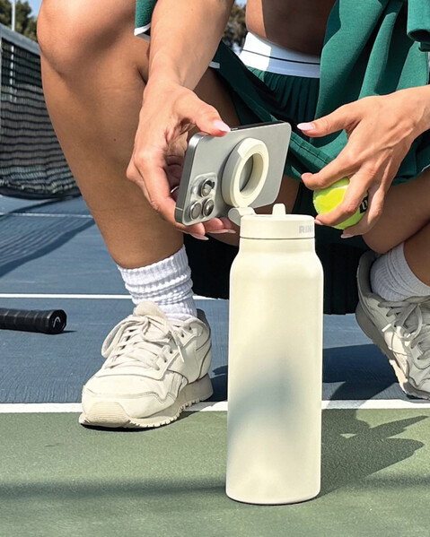 Láhev na vodu RINGO Pro MagSafe® s magnet. kroužkem 710 ml - Off White