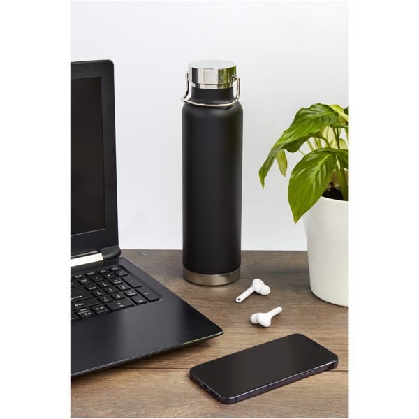 Bottiglia Thor con isolamento sottovuoto in rame da 650 ml - Nero