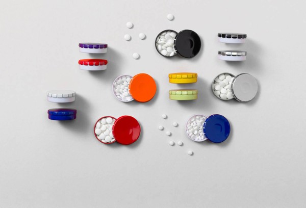 Boîte en métal contenant des bonbons Anika - blanc