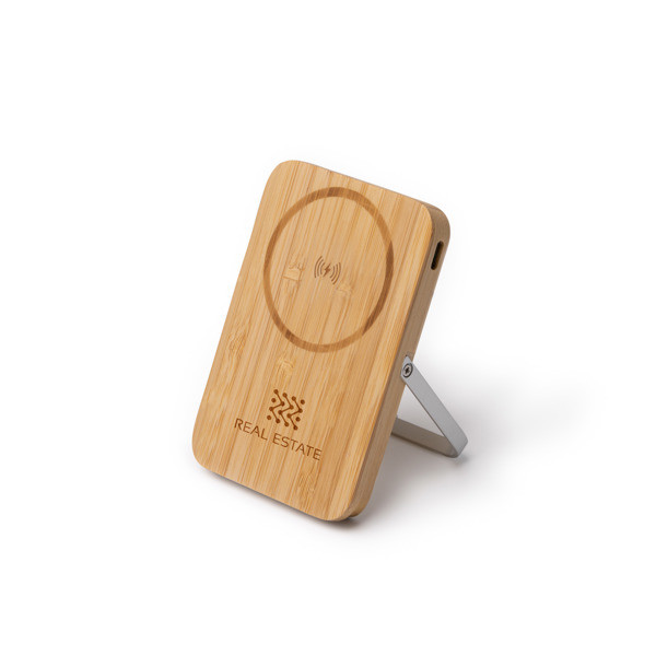 Custom bamboo and recycled aluminium power bank 5000 mAh with 15W magnetic wireless charging