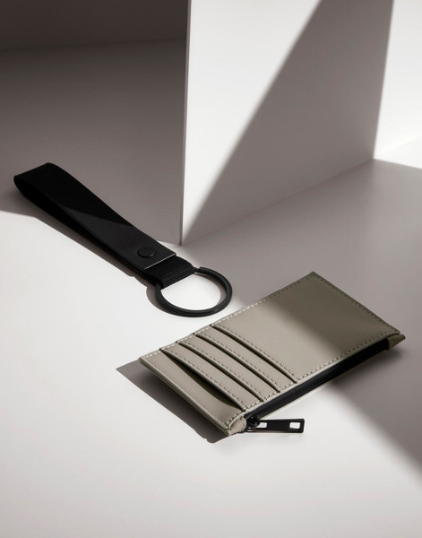 Matte Pu Card Holder - Black / ONE SIZE