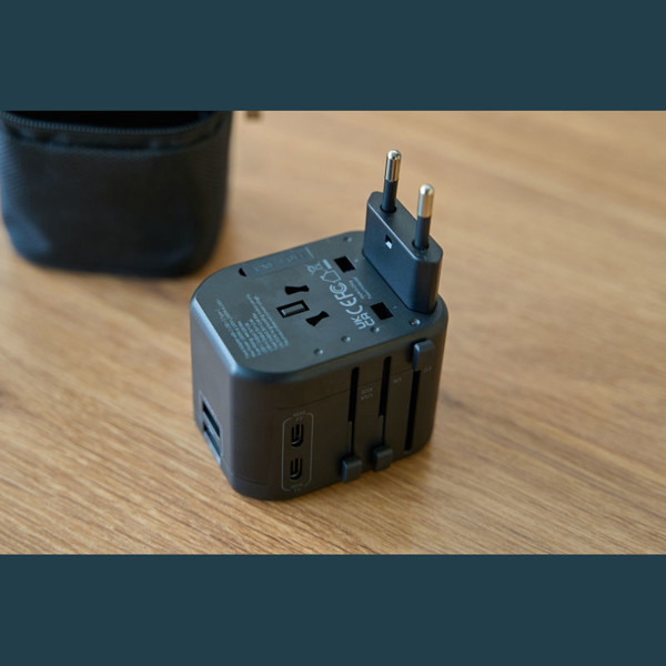 Travel Adapter Maracena