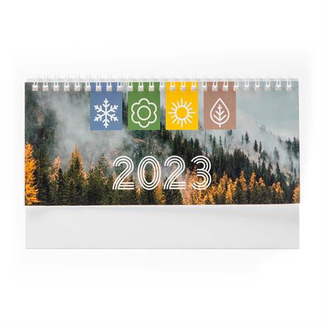 Personalised desk calendar with rings and monthly view