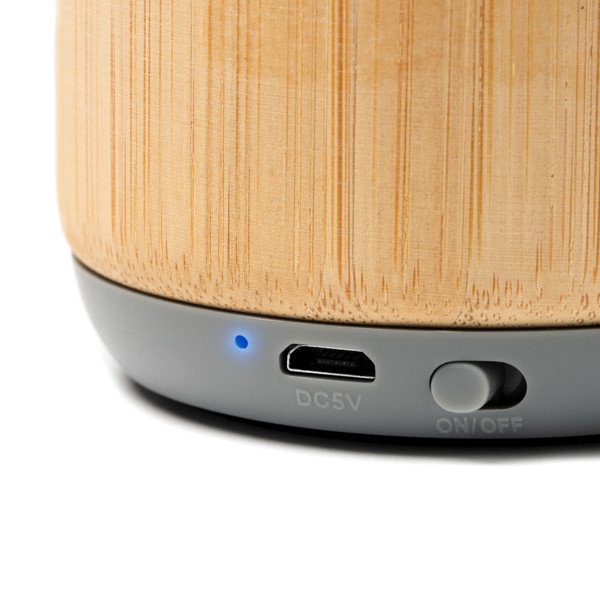 Altavoz inalámbrico personalizado de bambú 3W con asa de silicona