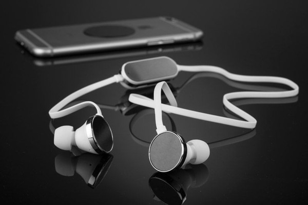 Wireless earphones FREE