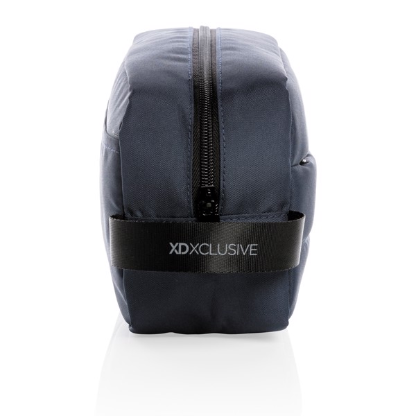 Impact AWARE™ RPET toiletry bag - Navy