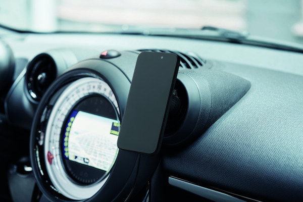 Magnetic phone mount holder Holdme
