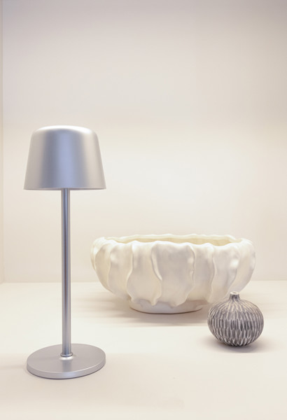 USB dobíjitelná stolní lampa Zenic z RCS recykl. plastu - Stříbrná