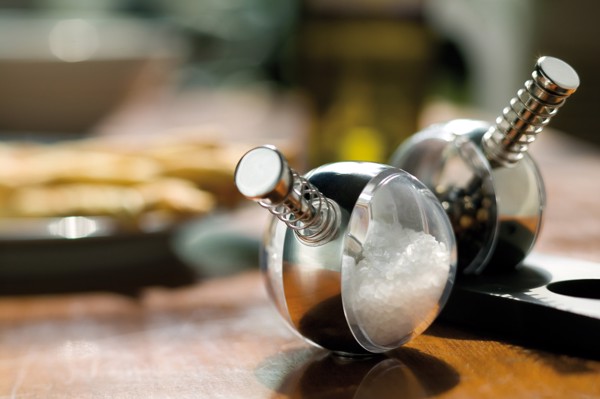 Planet pepper & salt set