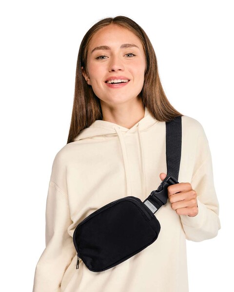 EXPLORER SLING BAG