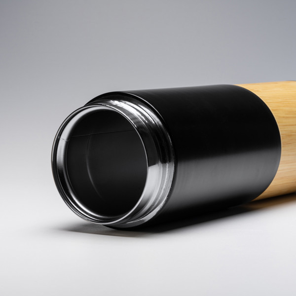 Personalized double-wall stainless steel thermal bottle with bamboo detail 450 ml