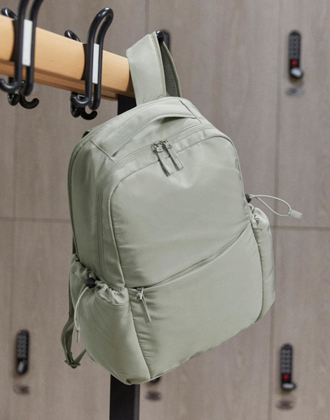 Studio Backpack - Black / ONE SIZE