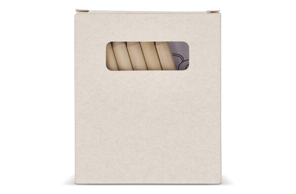 8 piece colouring set in recycled milkcarton box