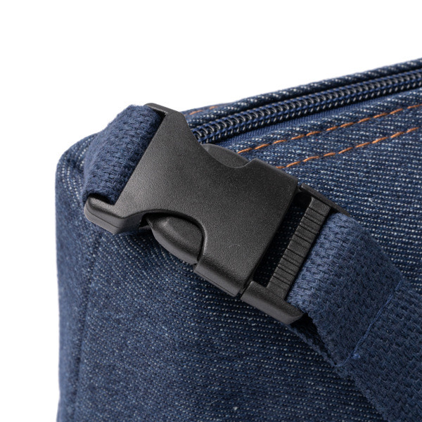 Personalised isothermal cooler bag in recycled denim fabric