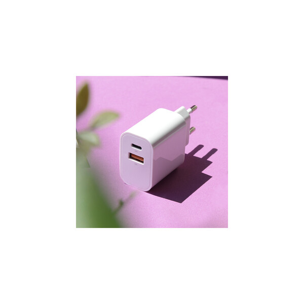 HAKO - KIT ESSENTIEL PRISE + CÂBLE BLANC