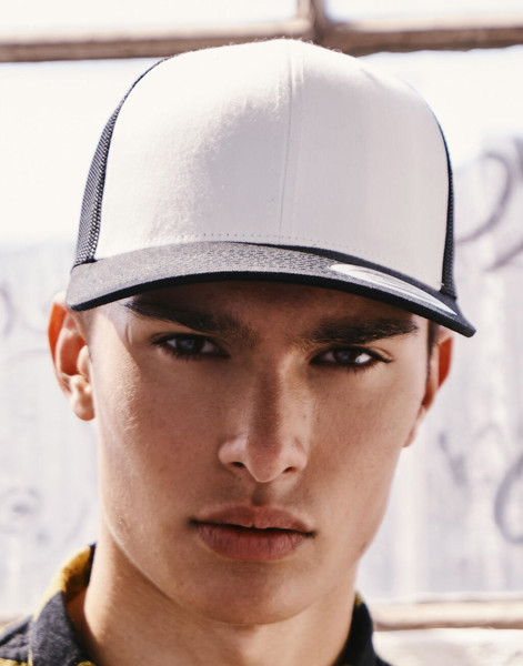 Retro Trucker Colored Front - Red / White / Red / ONE SIZE