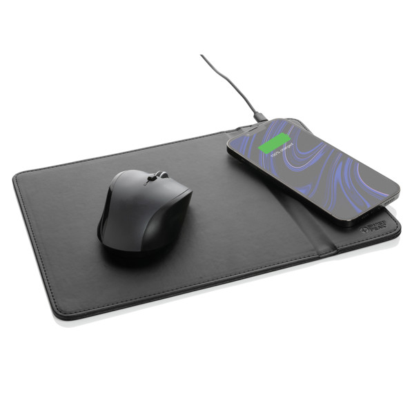 Swiss Peak RCS recycled PU 10W wireless charging mousepad