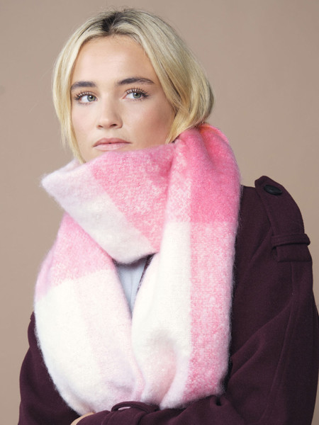 Fluffy Check Scarf - Brown Check