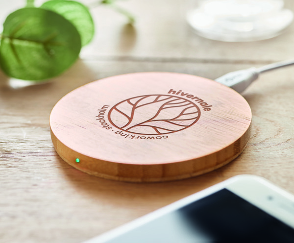 Rundo wireless charger bamboo, 5W output - Wood