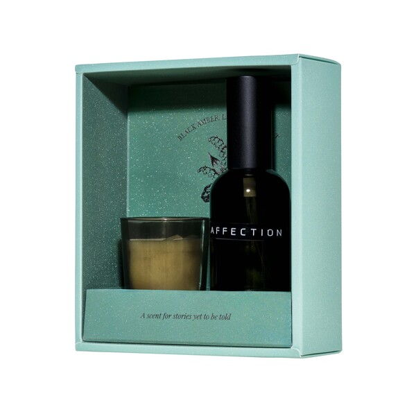 Set regalo Wellmark con spray per ambienti da 100 ml e candela Tender Affection da 70 ml