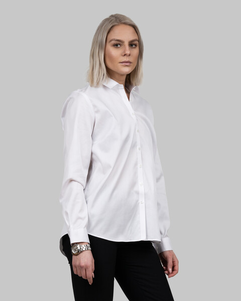 Green Bow 01 Woman Relaxed White S