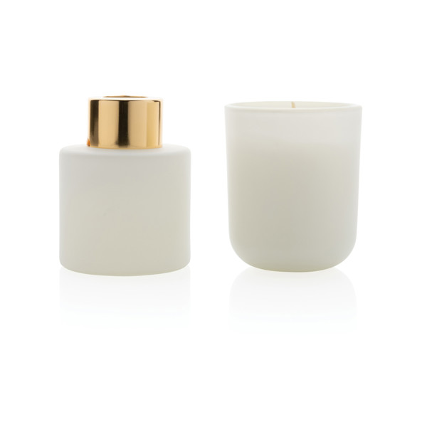 Ukiyo gift set, soy candle, 10h burn time - White