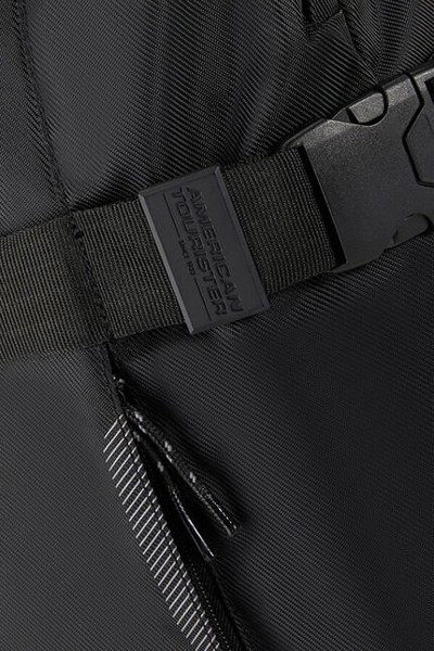 Urban Track Duffle/Wh S