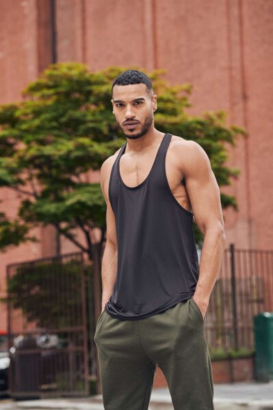 Men's Muscle Vest - White / XS
