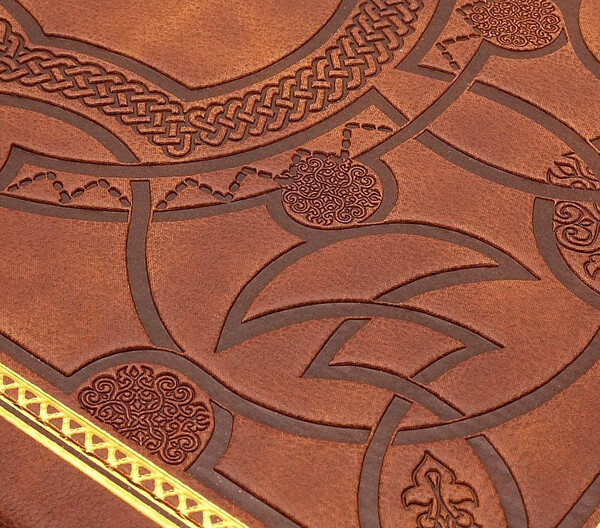 Notes Antique Amber