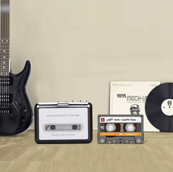Cassette player with USB-to-MP3 converter