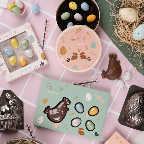 SET OF CHOCOLATES FRECKLED EGGS WOODEN BOX