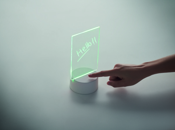 Light-up LED memo board Ledmemo