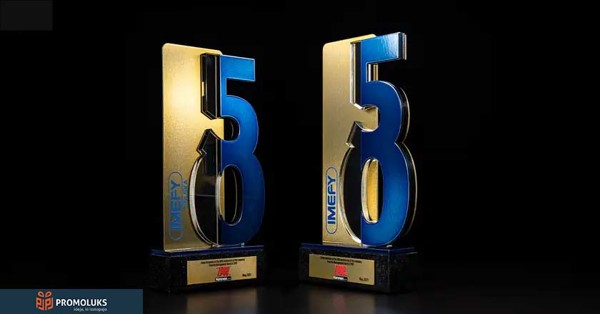 Trophies & Plakets - custom made