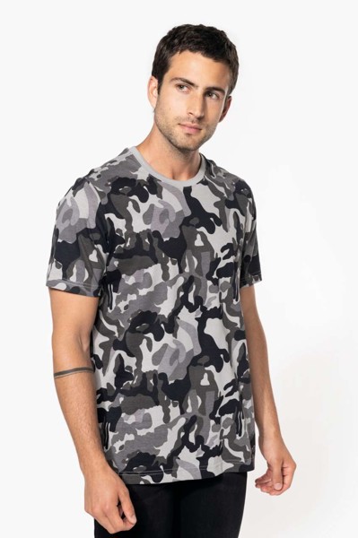 Men's Short-Sleeved Camo T-Shirt - S