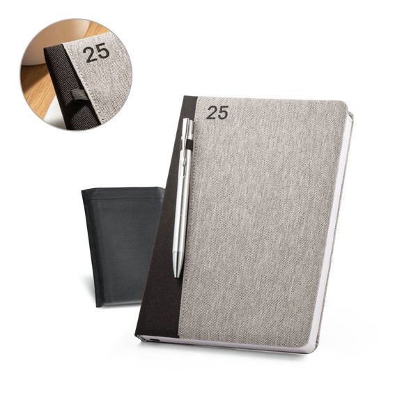 LARSSON B5. Agenda B5 em poliéster reciclado (100% rPET) - Cinzento