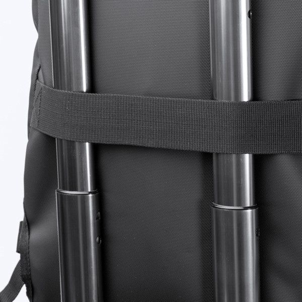 Expandable personalized PU leather backpack 16 liters with vacuum pump and 17-inch laptop compartment