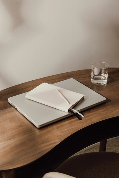 VINGA Arlo RCS executive writing set - White