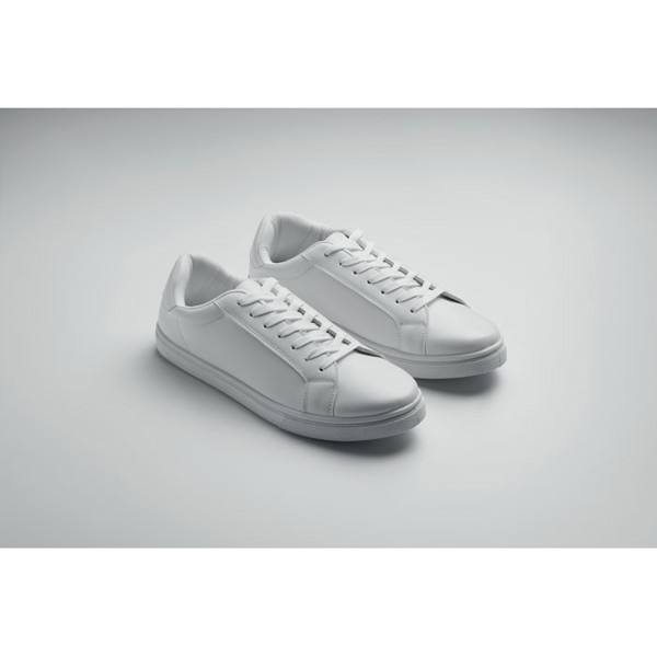 Baskets en PU taille 47 Blancos