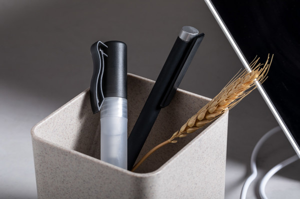 Multifunctional Pen Holder Ampdesk