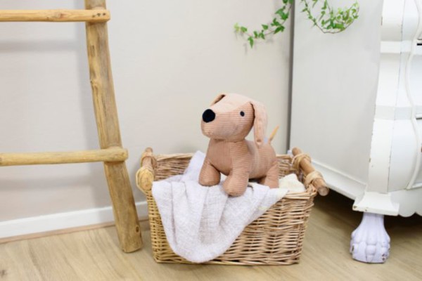 Cão de peluche Liza